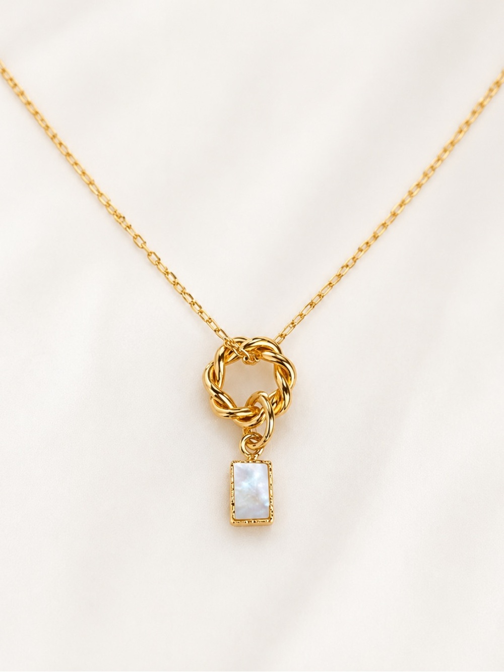 Mother of Pearl Gold Necklace